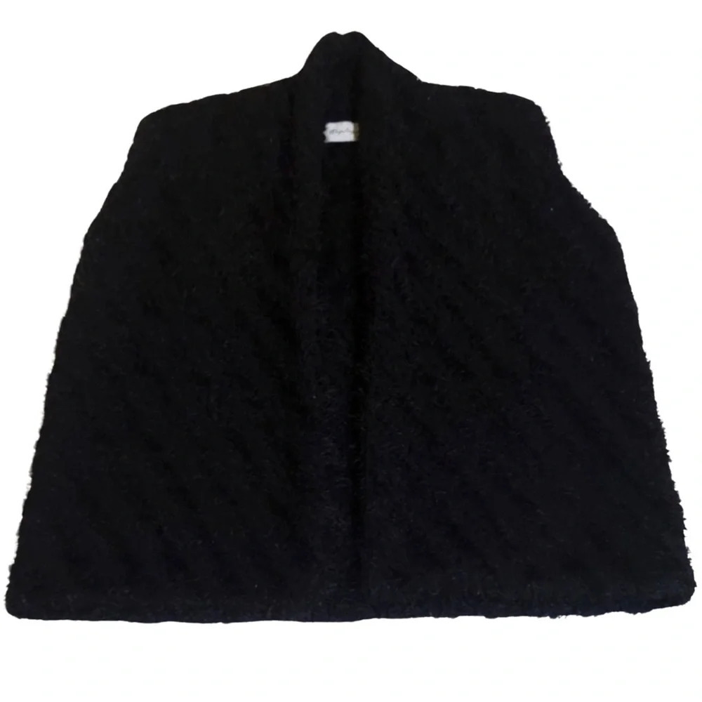 🖤 T-Bags Los Angeles Black Fur Accent Vest🖤